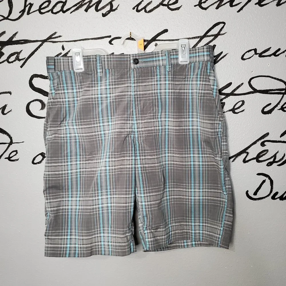 PGA Tour Apparel Gray Plaid Golf Shorts with Expandable Active Waistband